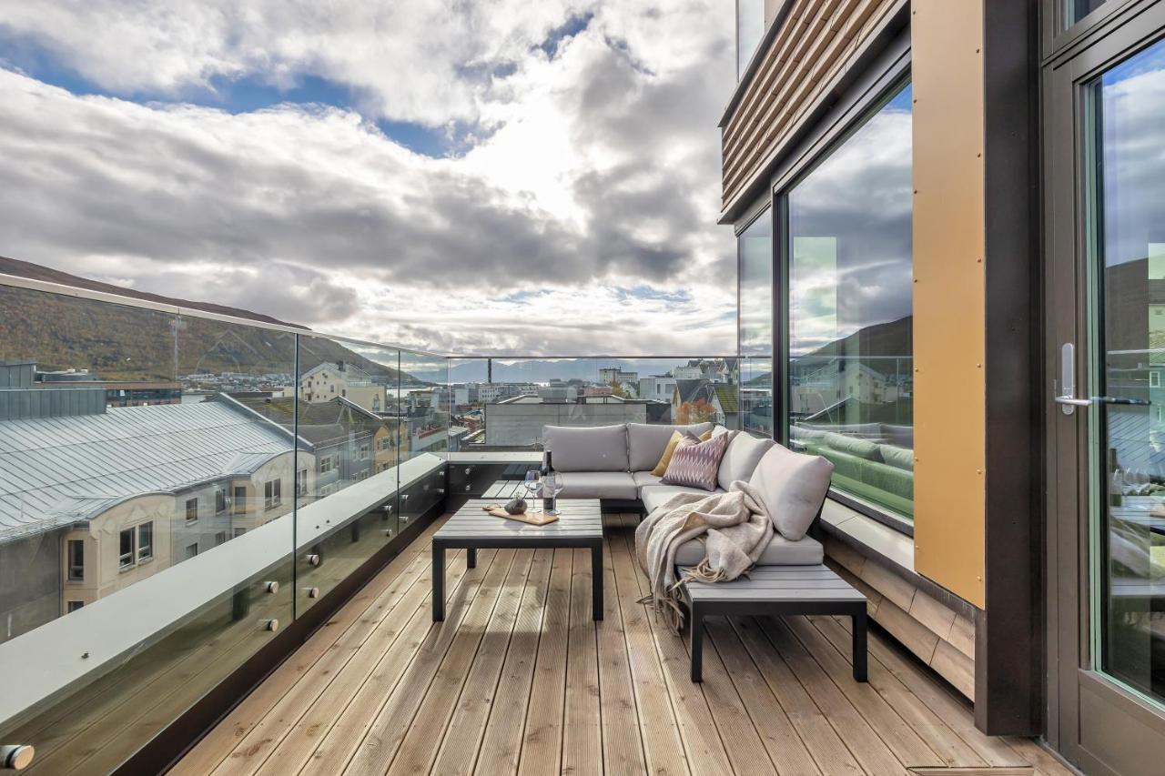 Penthouse In Downtown Tromso New Apartment Exterior photo